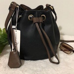 Simply noelle crossbody bag black whit gold tone